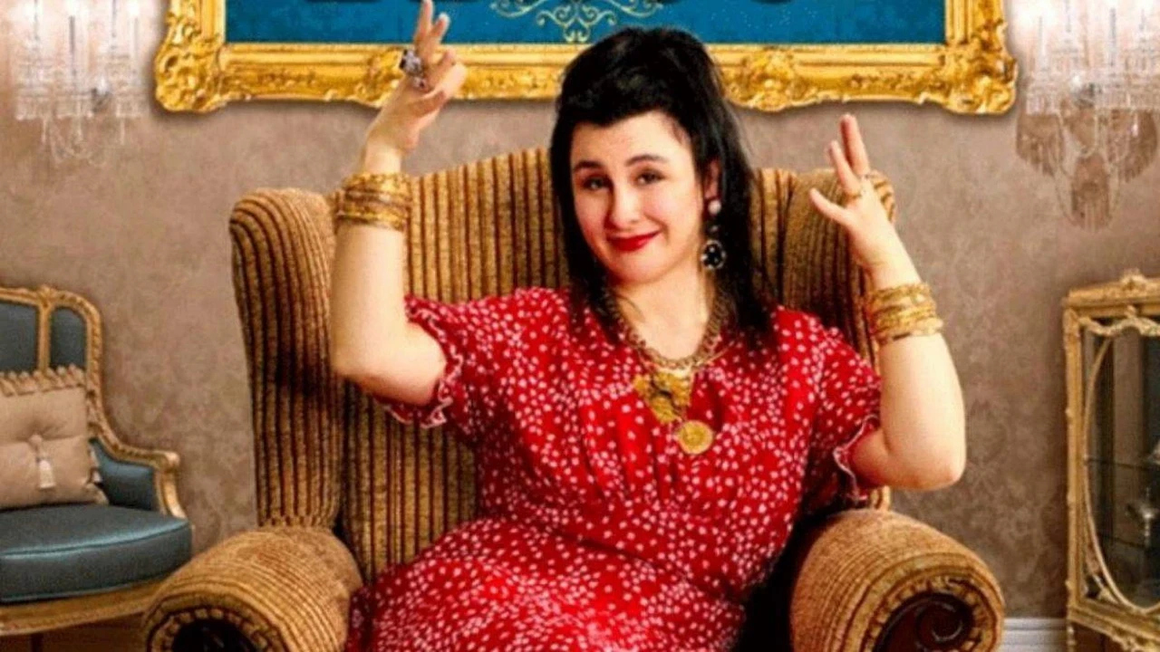 Yasemin Sakallıoğlu 'Düğün Şarkıcısı' filmiyle kara komediye adım atıyor