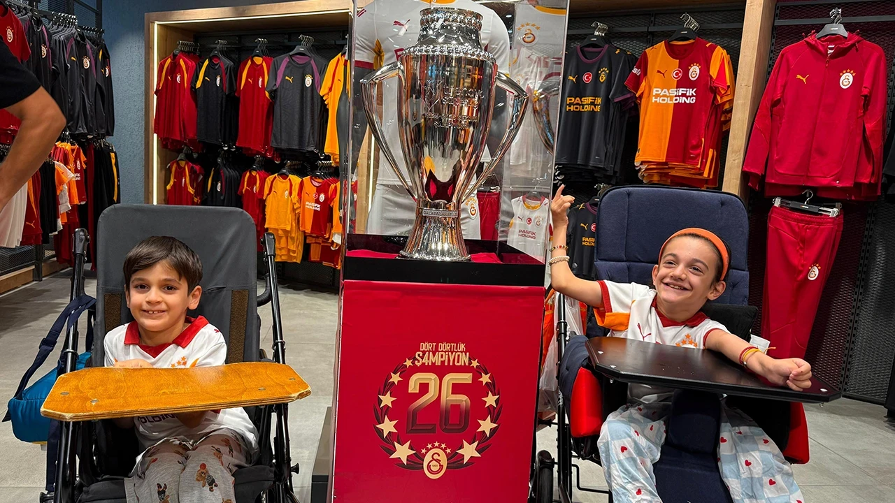 Mardin sarı-kırmızıya boyandı: Galatasaray'ın şampiyonluk kupası Mardian Mall'da