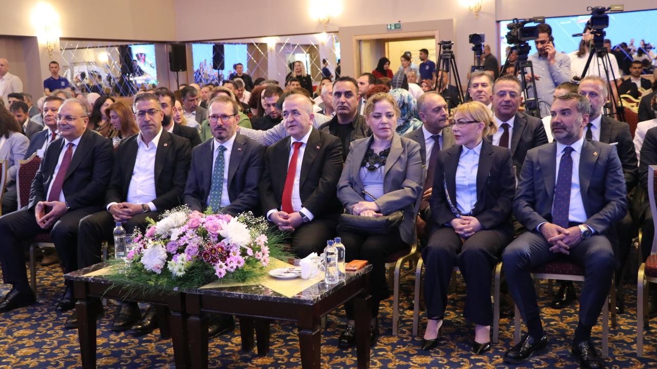 Elazığ'da "Ulusal Tütün Kontrolü Kongresi" sürüyor