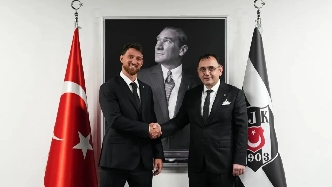 Salih Özcan resmen Beşiktaş'ta