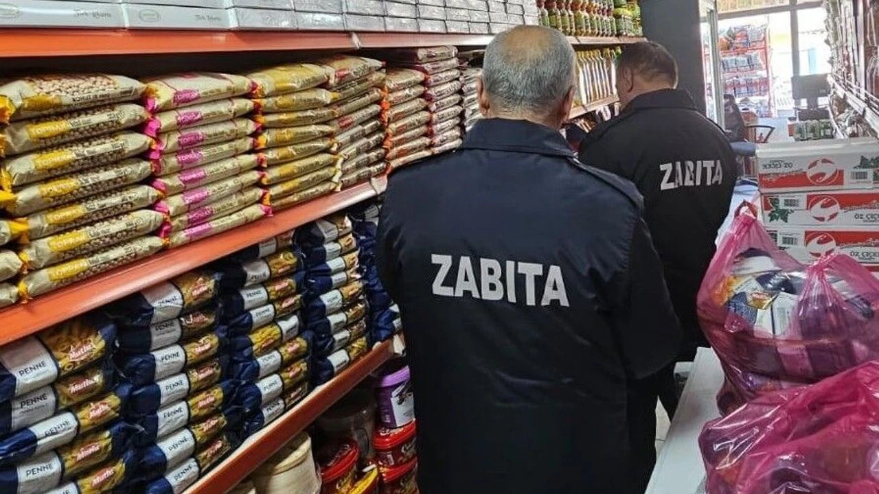 Mersin'de son tüketim tarihi geçmiş 230 gıda ürününe zabıta ekipleri el koydu