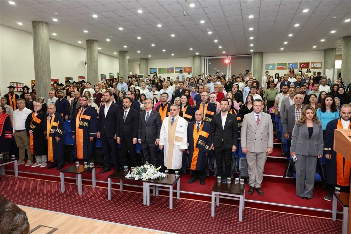 ERÜ Turizm Fakültesi 17. dönem mezunlarını verdi