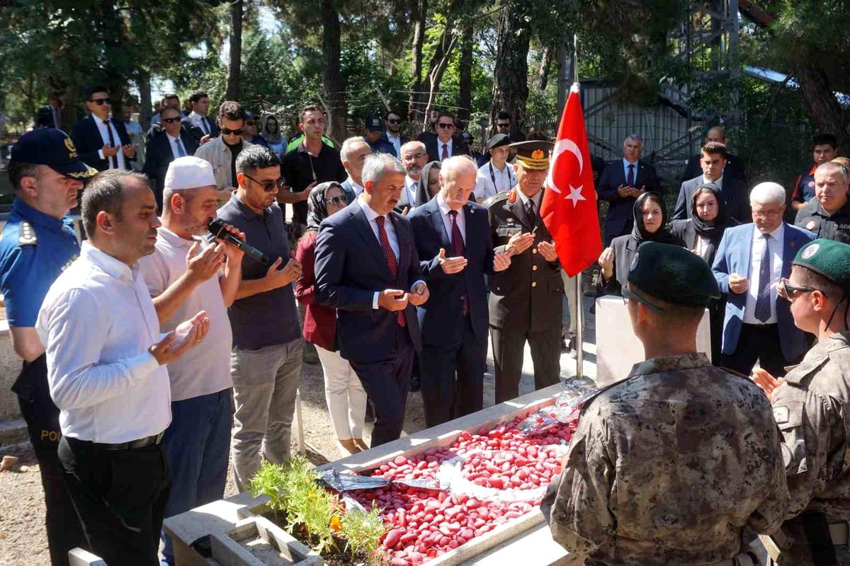 Edirne'de 15 Temmuz şehit kabirleri ziyareti