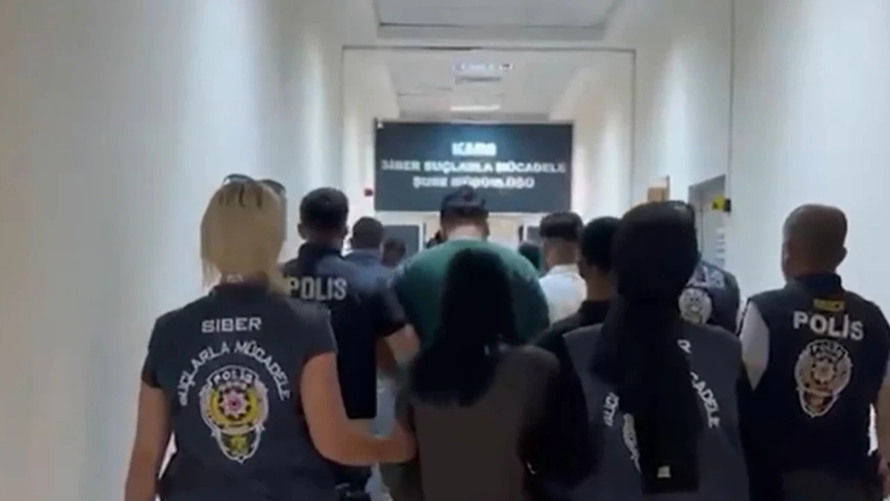 'Evde paketleme' vurgunu: 21 kişi tutuklandı