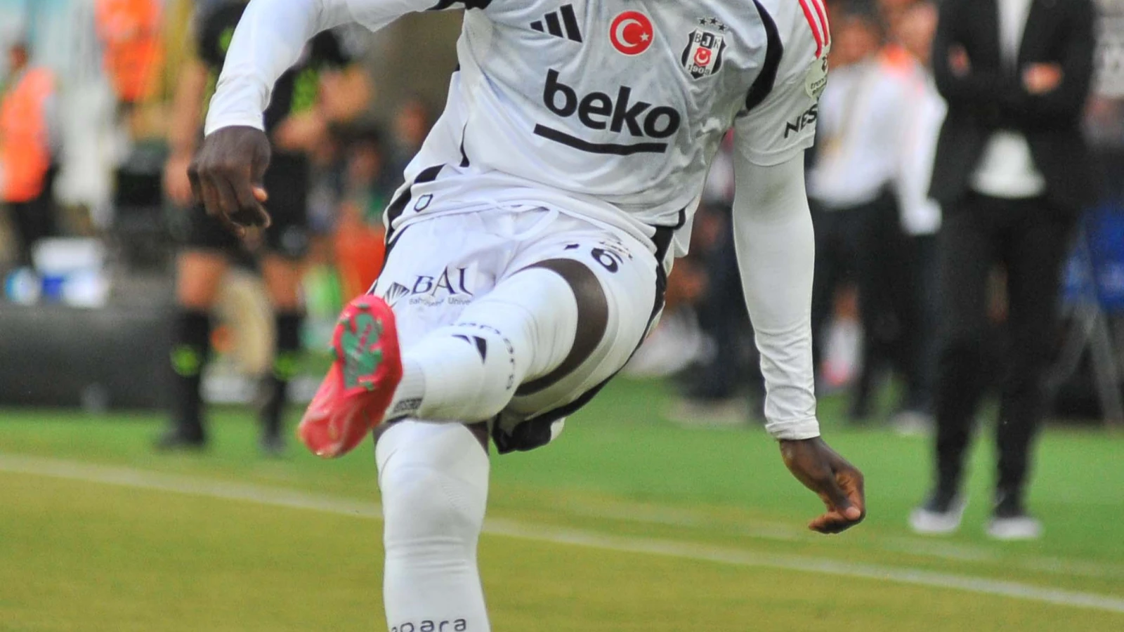 Eski Beşiktaşlı Yıldız Geri Dönüyor! Masuaku İçin Temaslar Başladı