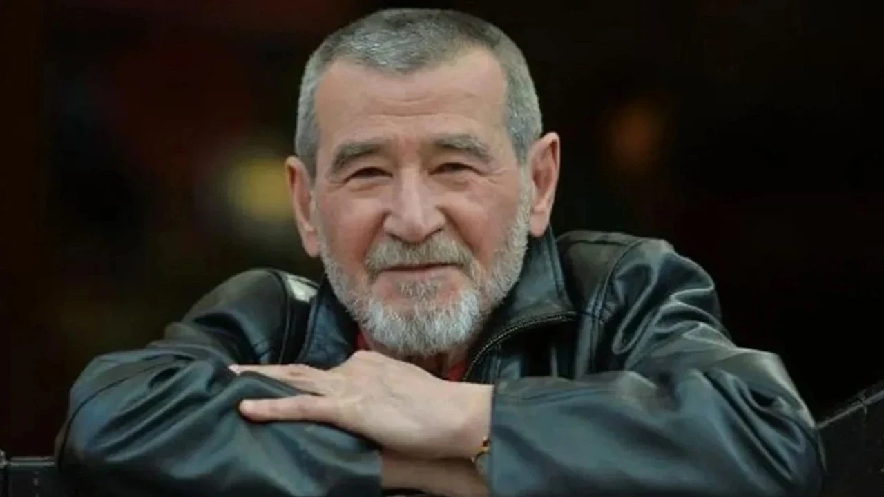 Türk edebiyatının acı kaybı: Ahmet Telli yaşamını yitirdi