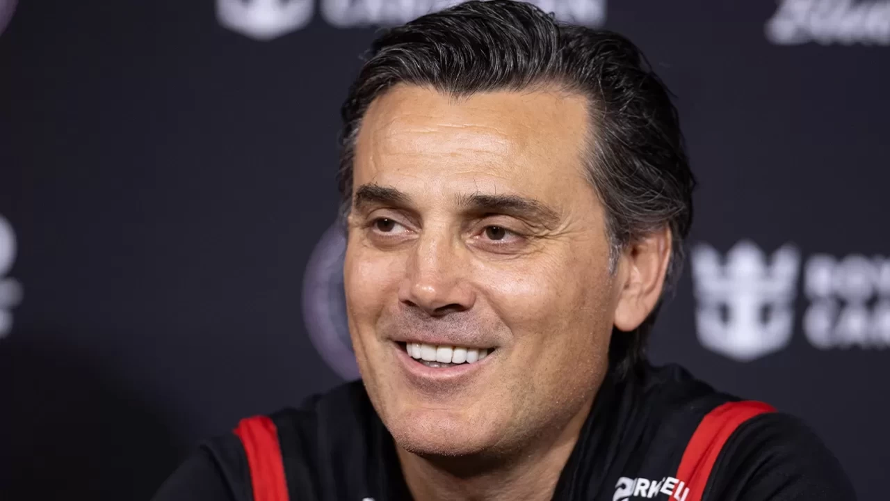 Vincenzo Montella'dan Dünya Kupası öncesi net mesaj: Türkiye olarak kendimize güvenen, cesaretli bir takımız!