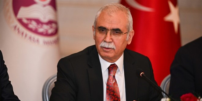 AYM Başkanından gençlere: Kolay olanı değil, doğru olanı seçin