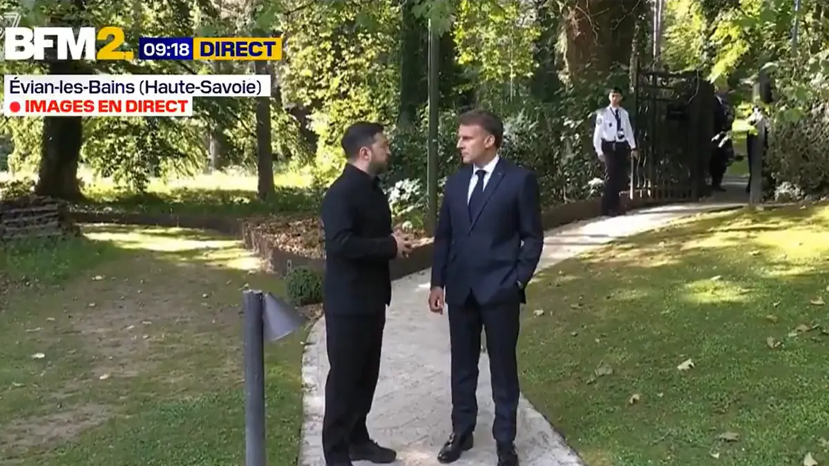 Mikrofonu unutup konuştular: Macron ile Zelenskiy'nin 'Trump' diyaloğu dünyanın gündeminde!