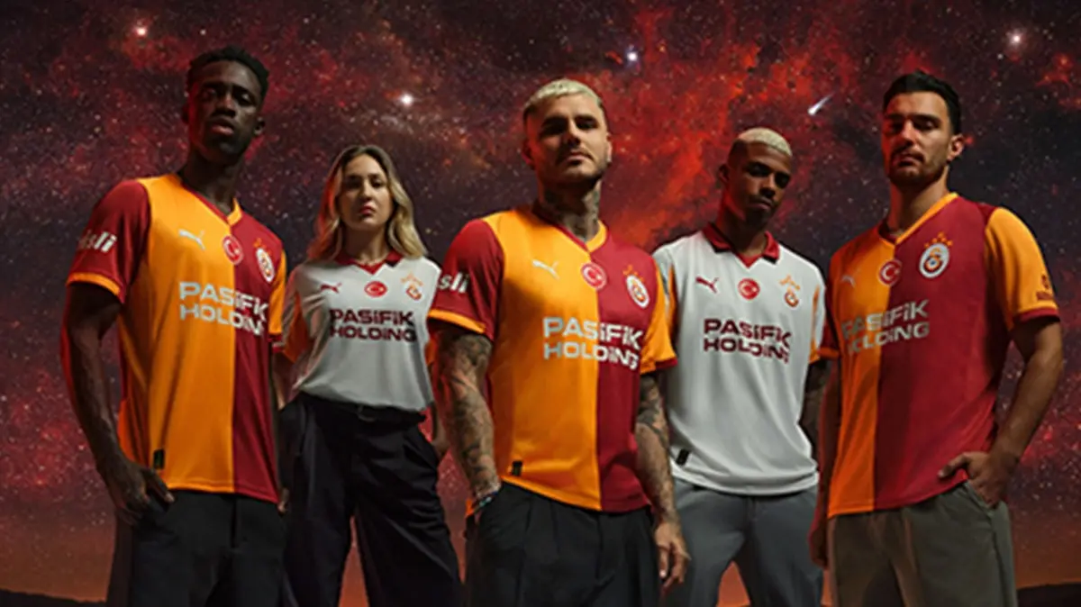 Galatasaray yeni sezon forması ne zaman satışa çıkacak" Galatasaray 2026-2027 forma ne kadar, kaç TL"