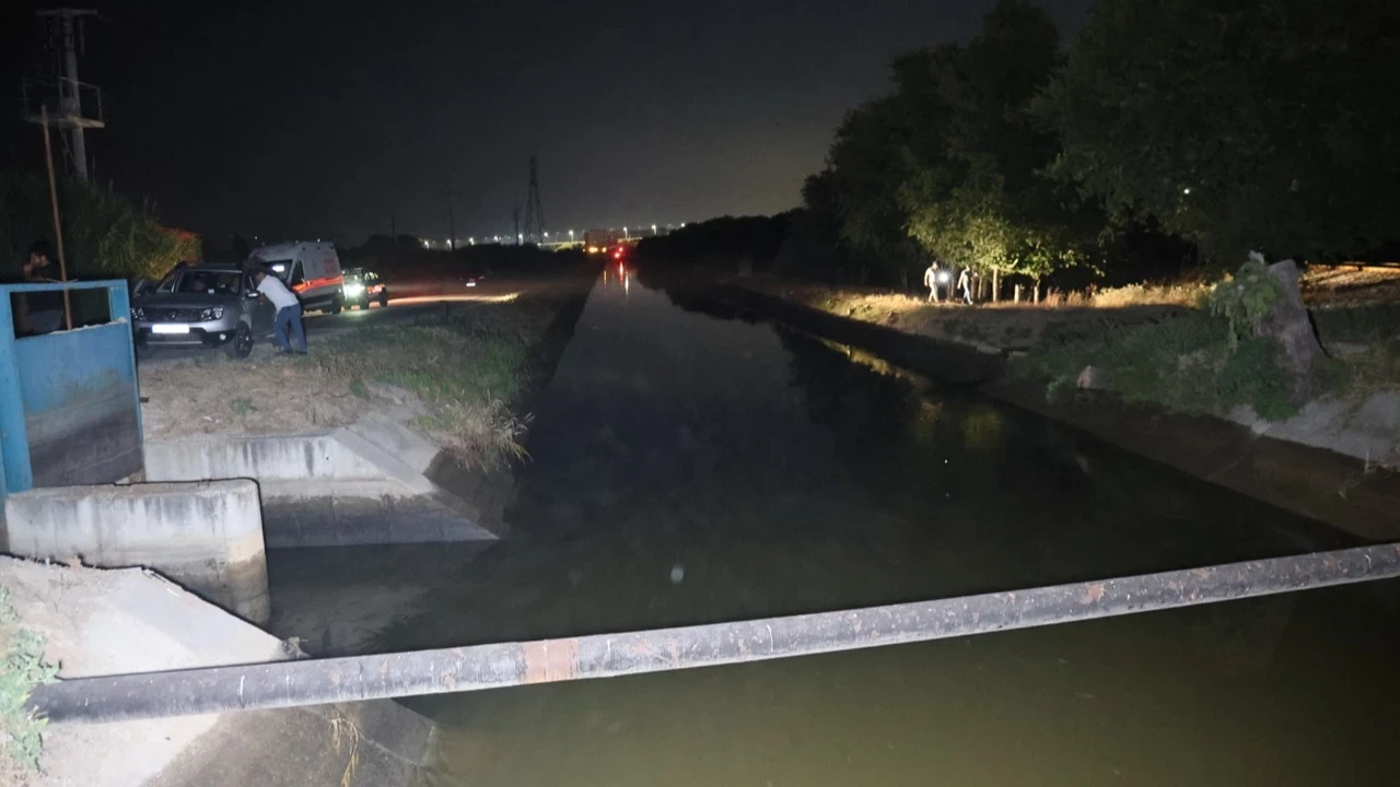 Akıntıya kapılan iki çocuktan biri yaşamını yitirdi, diğeri hastaneye kaldırıldı