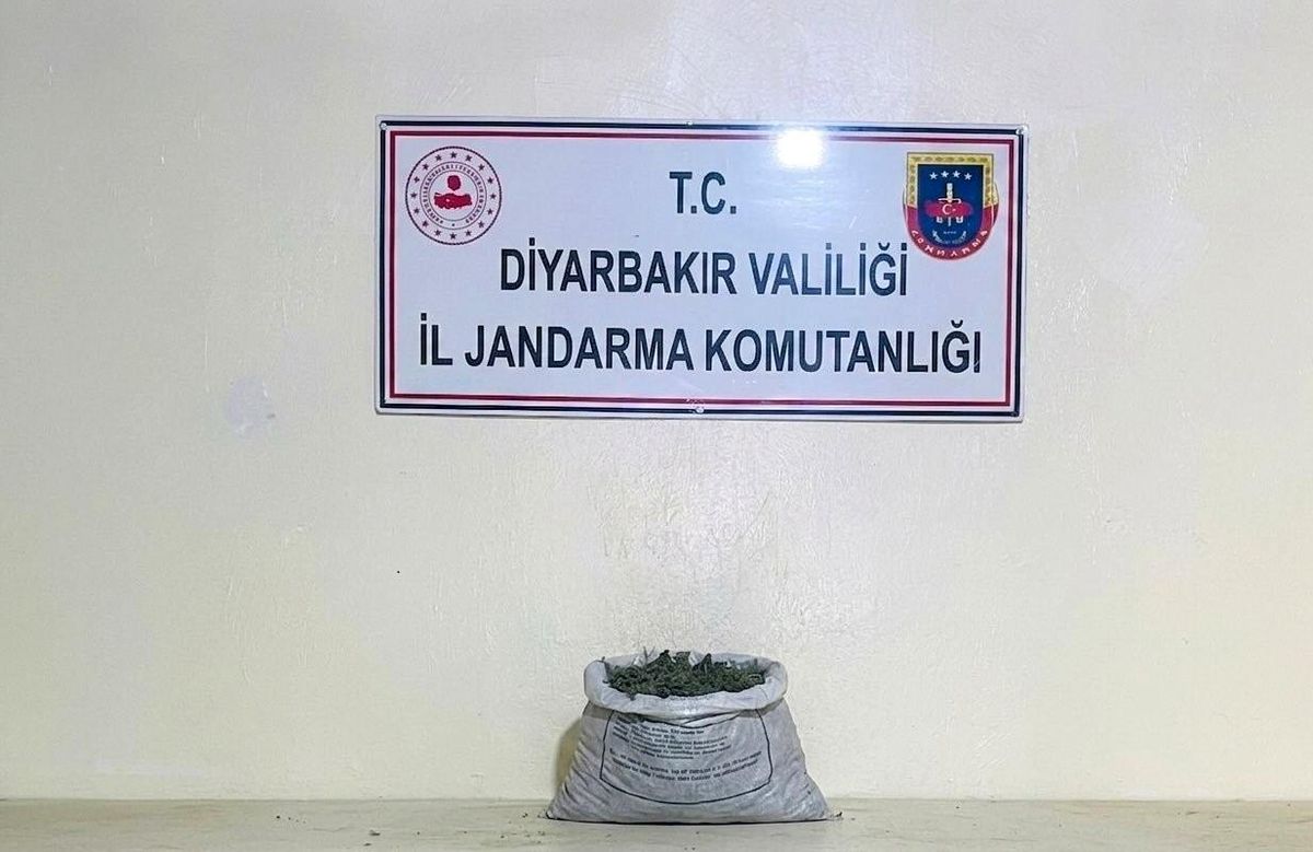 Diyarbakır'da 19 kilo 800 gram esrar ele geçirildi