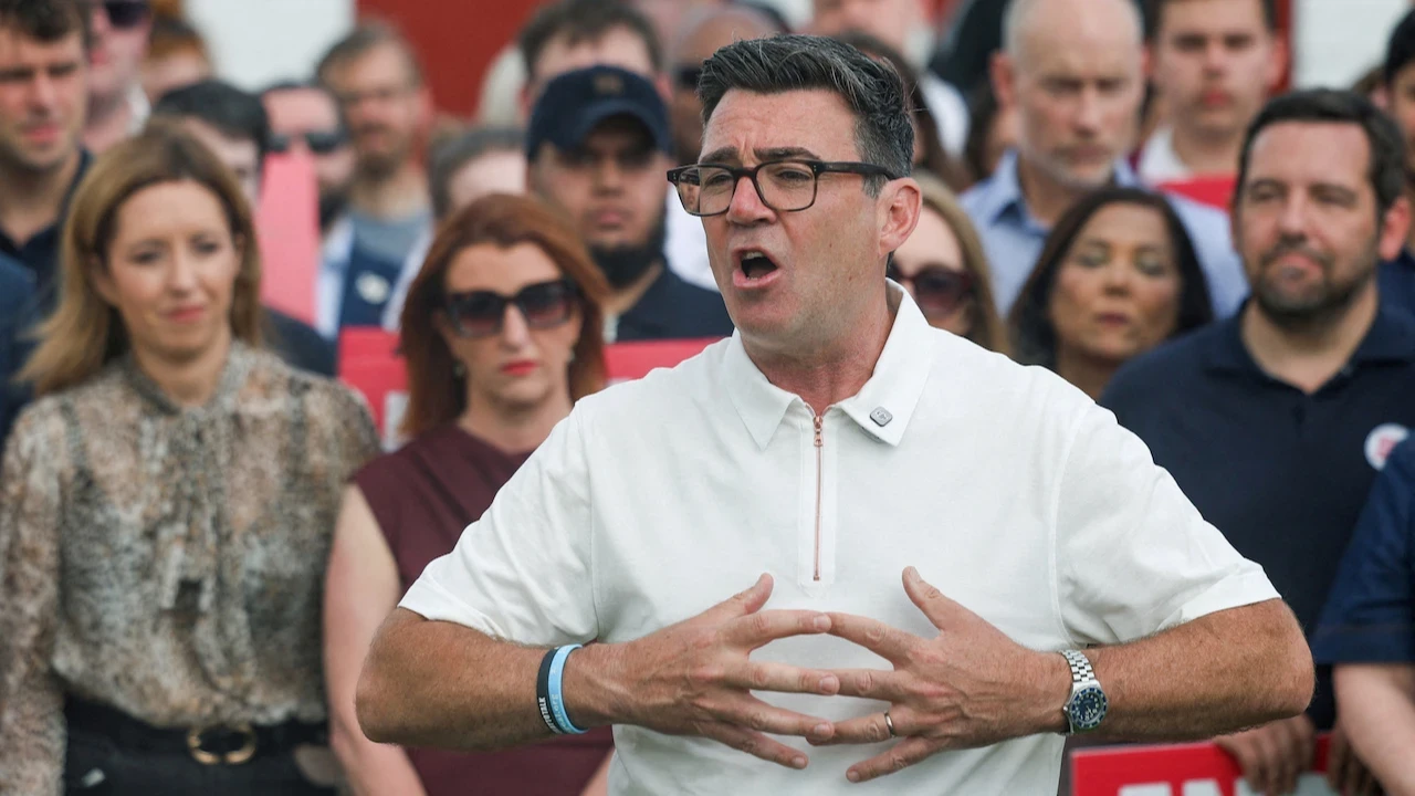İşçi Partisi'nin yeni lideri Burnham oldu