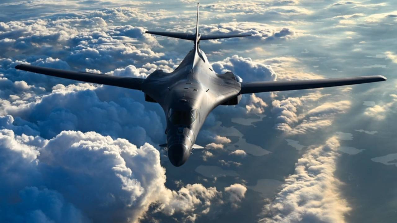 ABD, İran'da yeniden B-1 bombardıman uçakları kullanmaya başladı