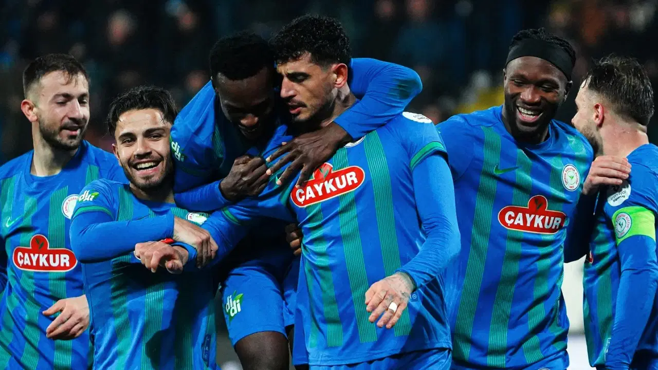 Çaykur Rizespor'da Samet Akaydin ile yollar ayrıldı!