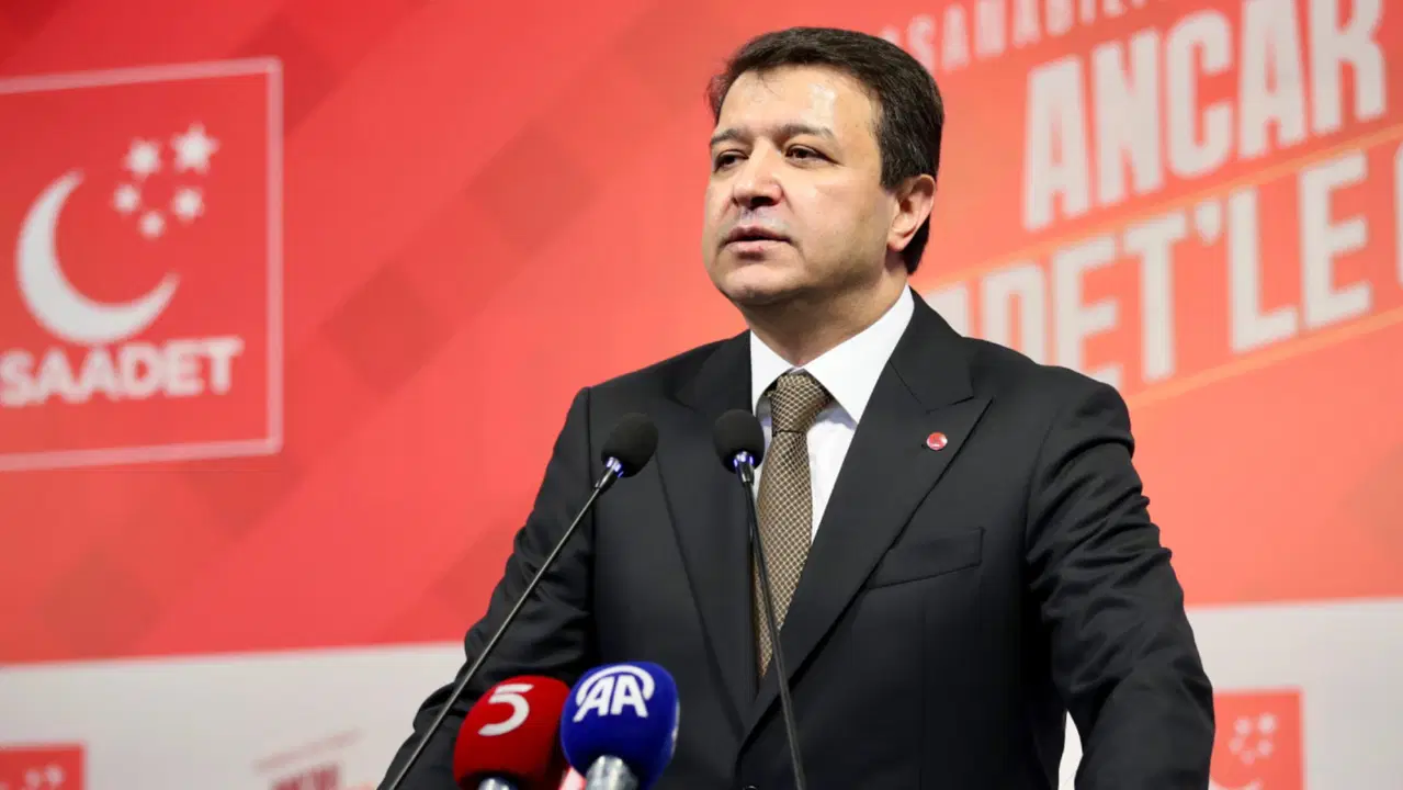 SP lideri Arıkan'ndan dikkat çeken soru: 'Neden Trump hediye ediyor?'