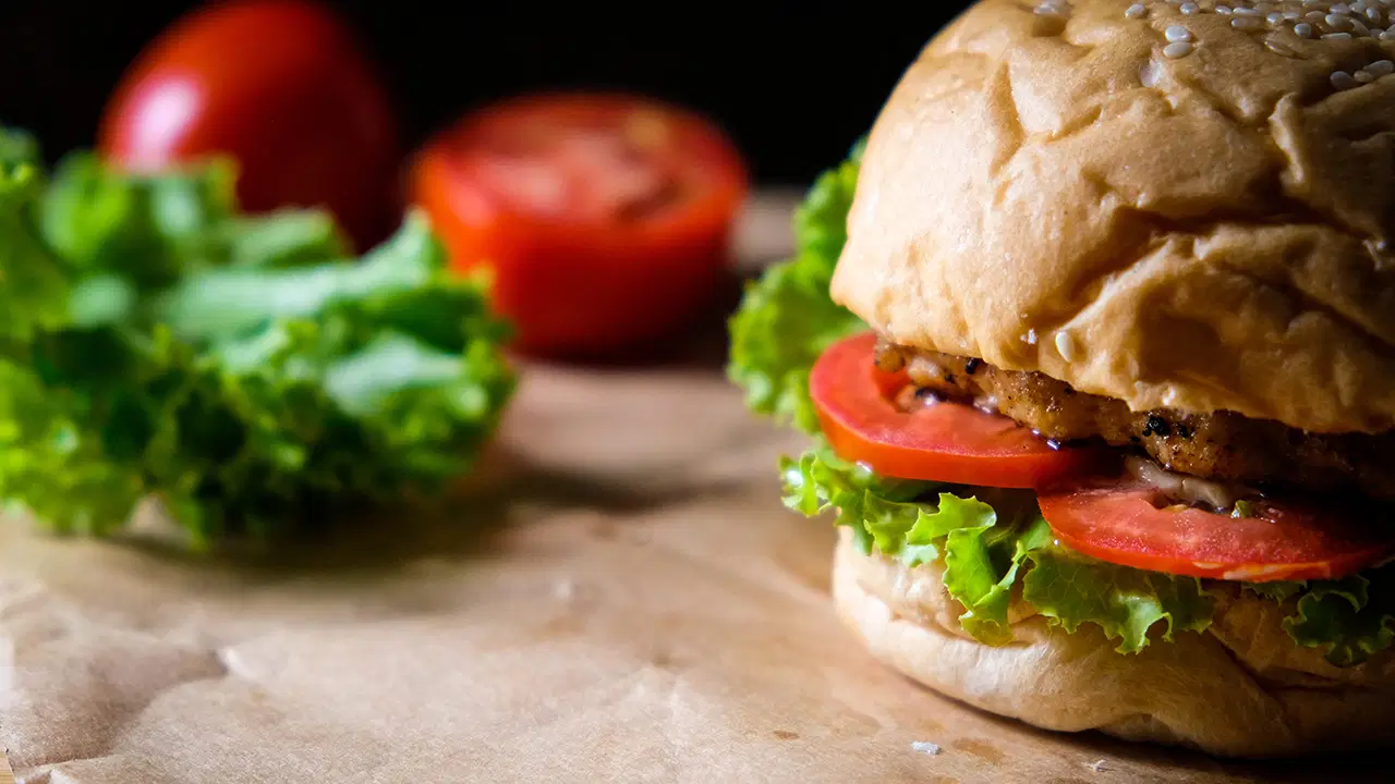 Ünlü fast food markası iflas etti: Restoranları satışa çıkarıldı...