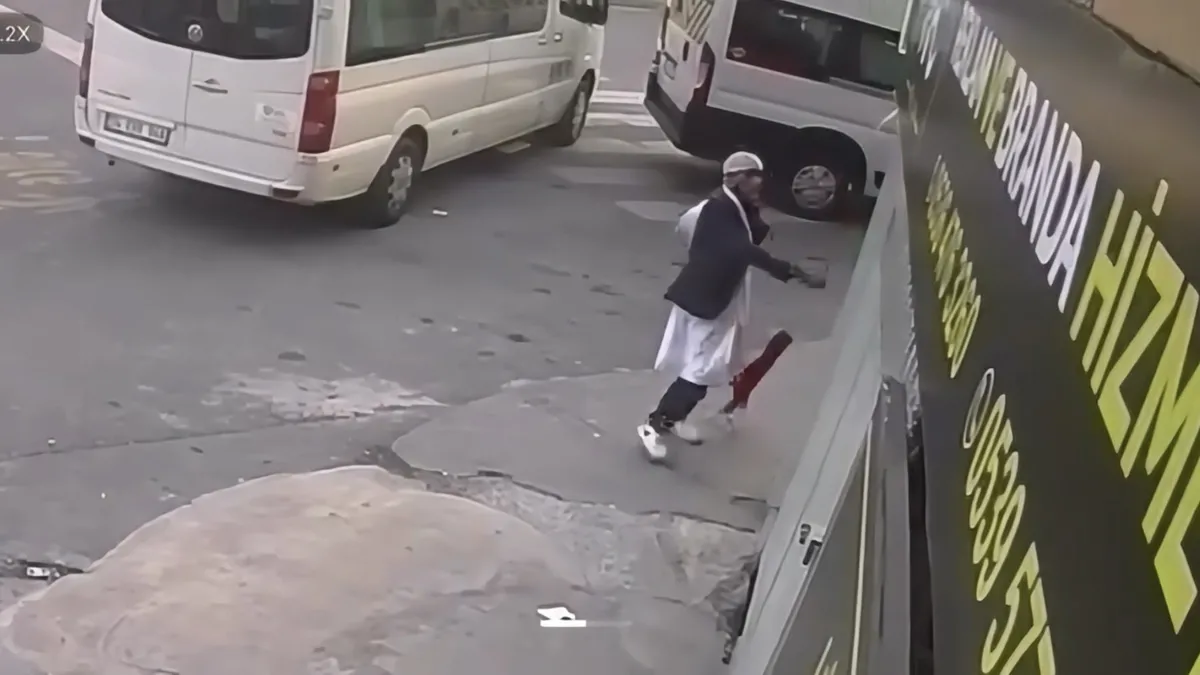 Türk bayrağına saygısızlığa ters kelepçe! Şüphelinin ifadesi ortaya çıktı