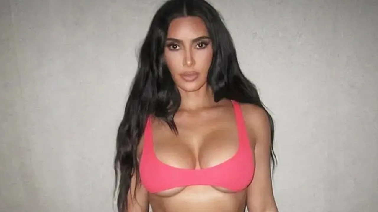 Kim Kardashian’dan cesur SKIMS tanıtımı