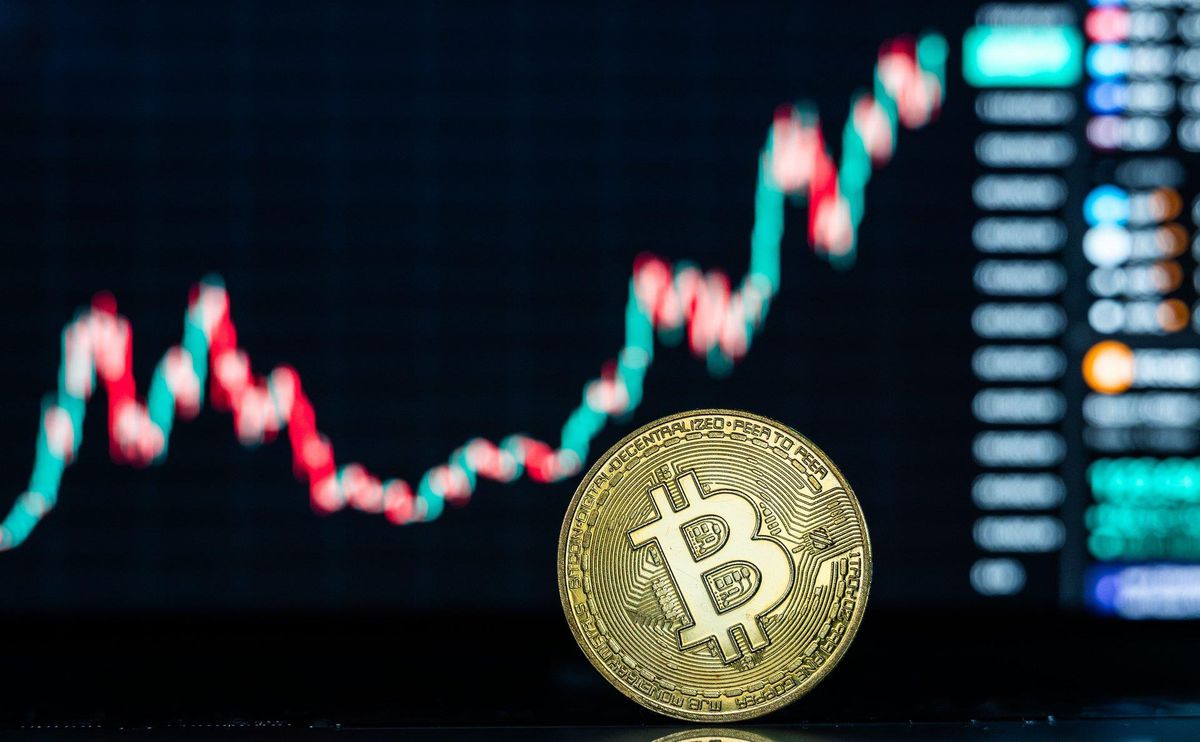Bitcoin toparlandı ama düşüş eğilimi devam ediyor