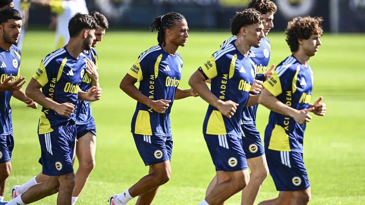 Fenerbahçe, yeni sezon hazırlıklarını sürdürdü