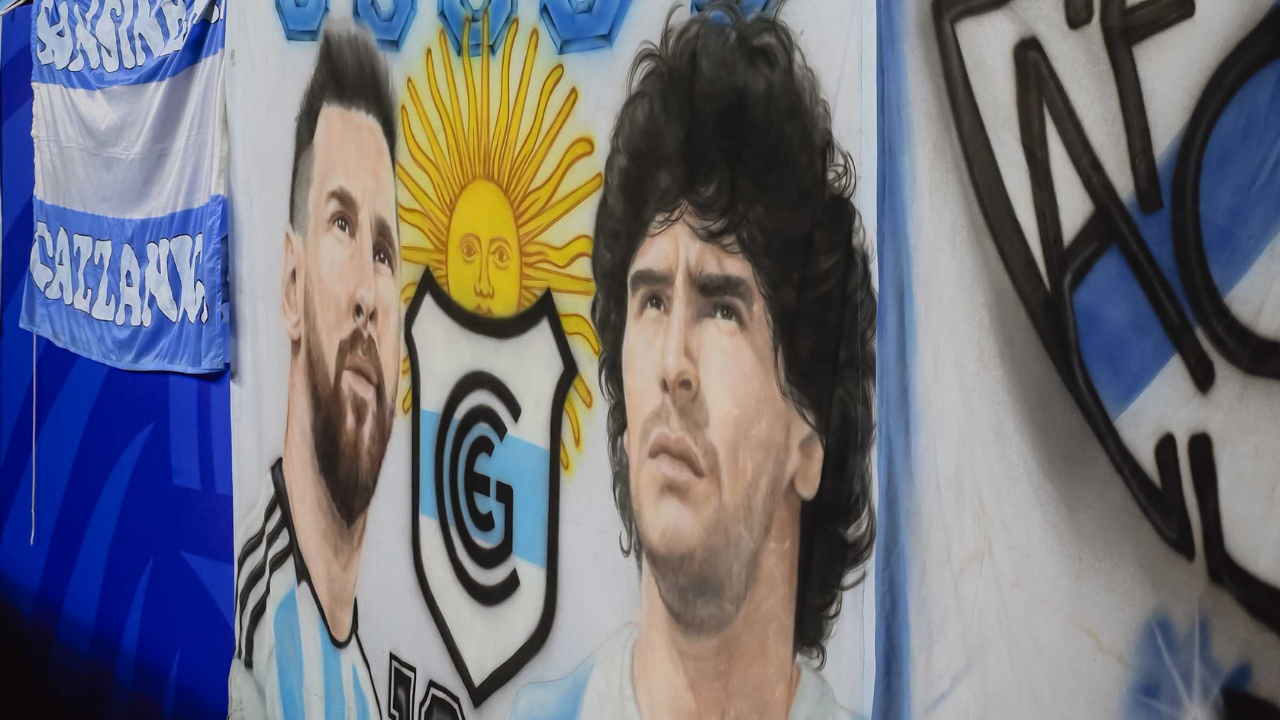 Messi Dünya Kupası’na damga vururken Maradona’nın mirası için küresel savaş sürüyor