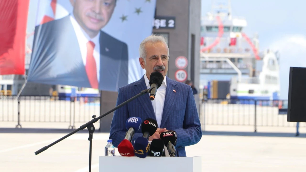 Bakan Uraloğlu duyurdu: İstanbul-Çanakkale arası ulaşım süresi 2 saate düşecek