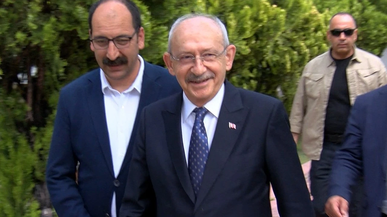 CHP'de gündem grup toplantısı! Kılıçdaroğlu'ndan dilekçe hamlesi: Özgür Özel katılacak mı?