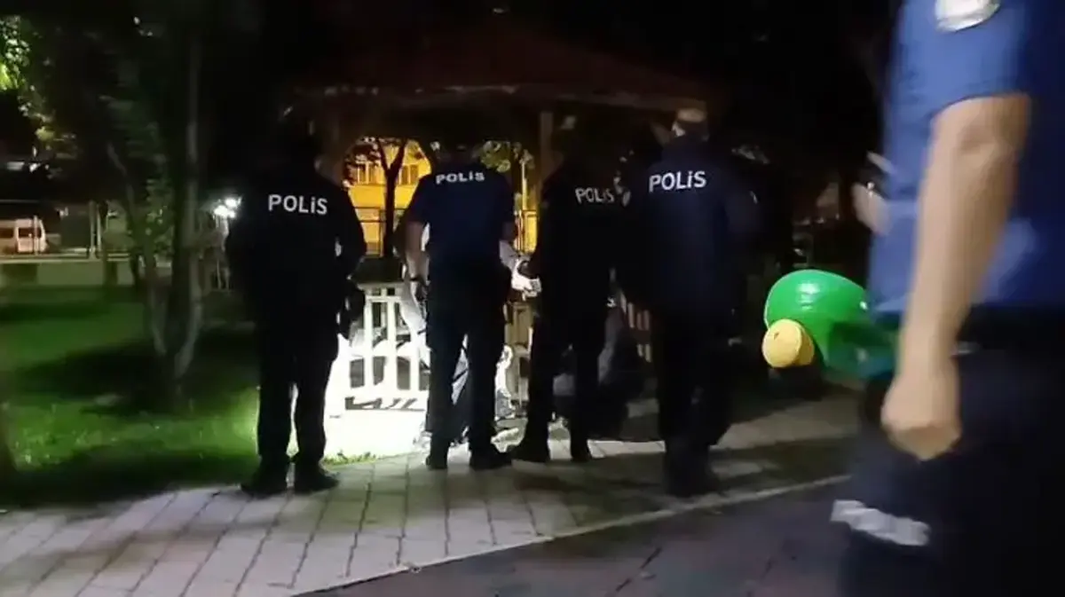 İki grup arasında çıkan silahlı kavgada 2 kişi yaralandı