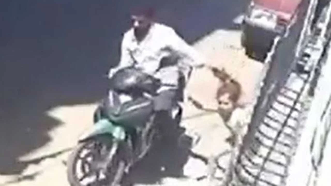 7 yaşındaki kızını darp etti! Saçından sürükledi