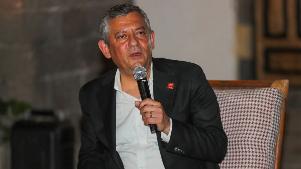 Özgür Özel: "26 Temmuz’a kadar kurultay yapılmazsa seçimlere girilemeyebilir"