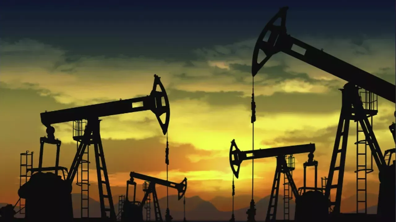 ABD'nin petrol rezervi 1982'ten bu yana en düşük seviyeye ulaştı!