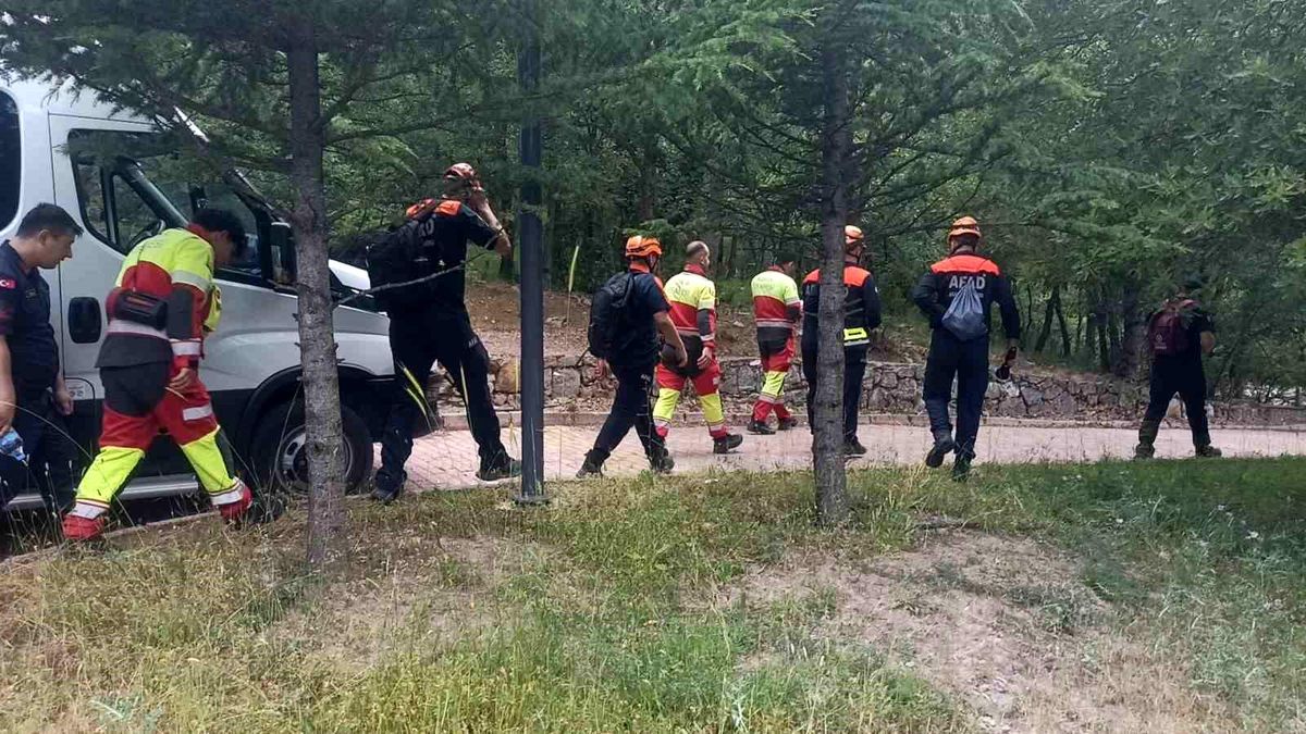 Seydişehir'de kayıp kadını arama çalışmaları devam ediyor