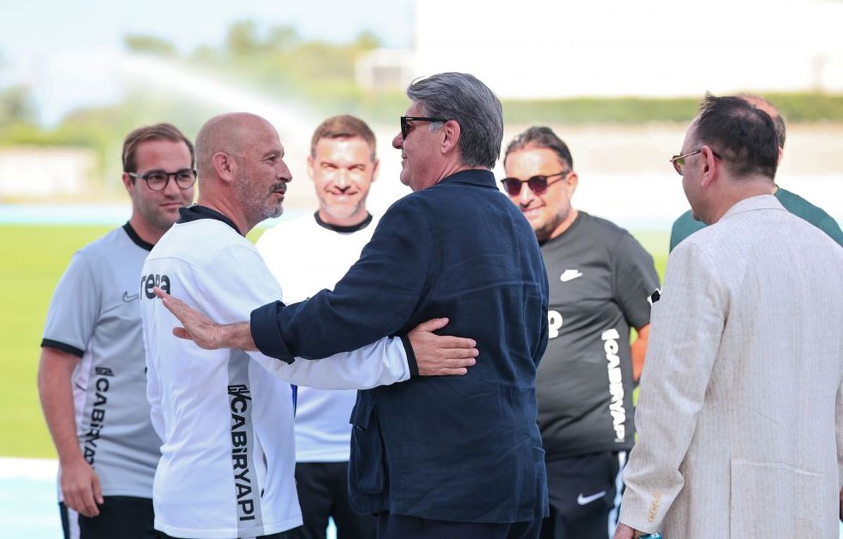 Beşiktaş Başkanı Serdal Adalı: 'Bu sezon tek isteğim tribünlerin birlik olması'