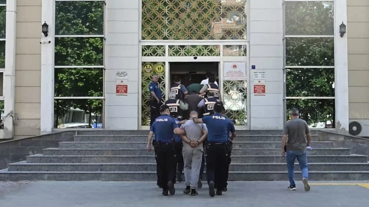 Bakır kablo değil servet çalmışlar: Kırşehir'de gece yarısı operasyonu