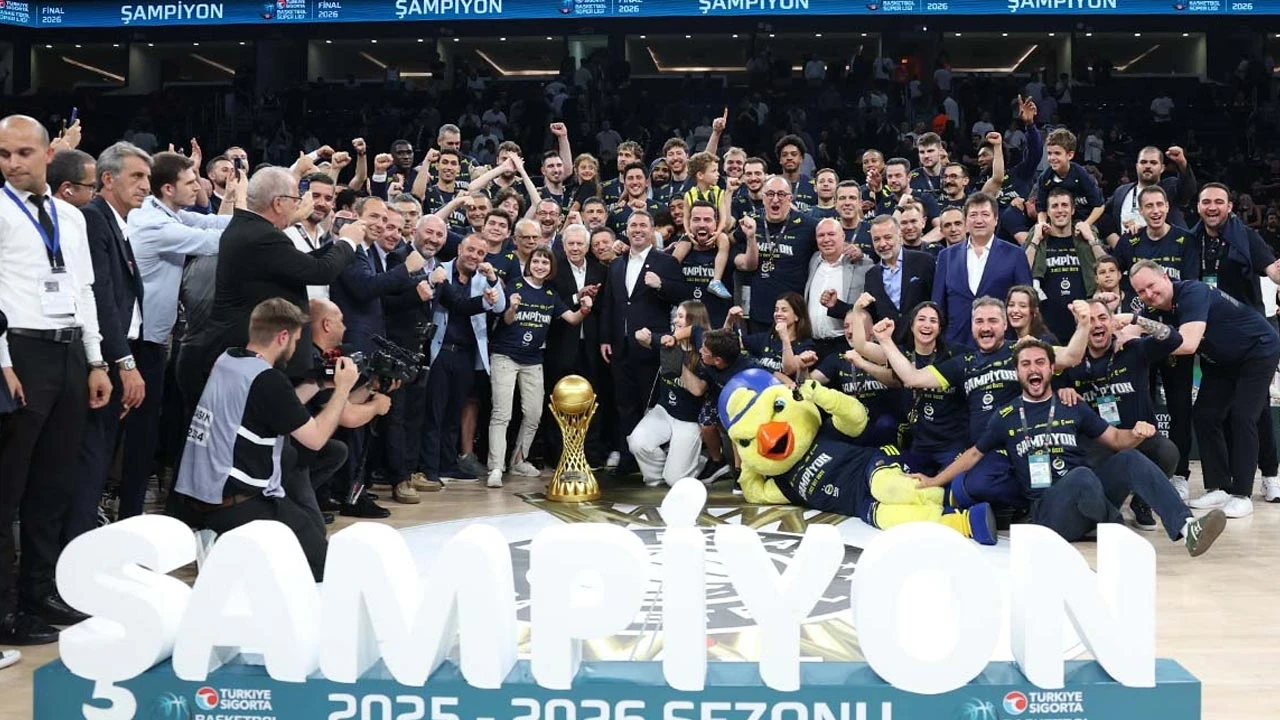 Fenerbahçe Beko Dört Ayrılığı Birden Duyurdu