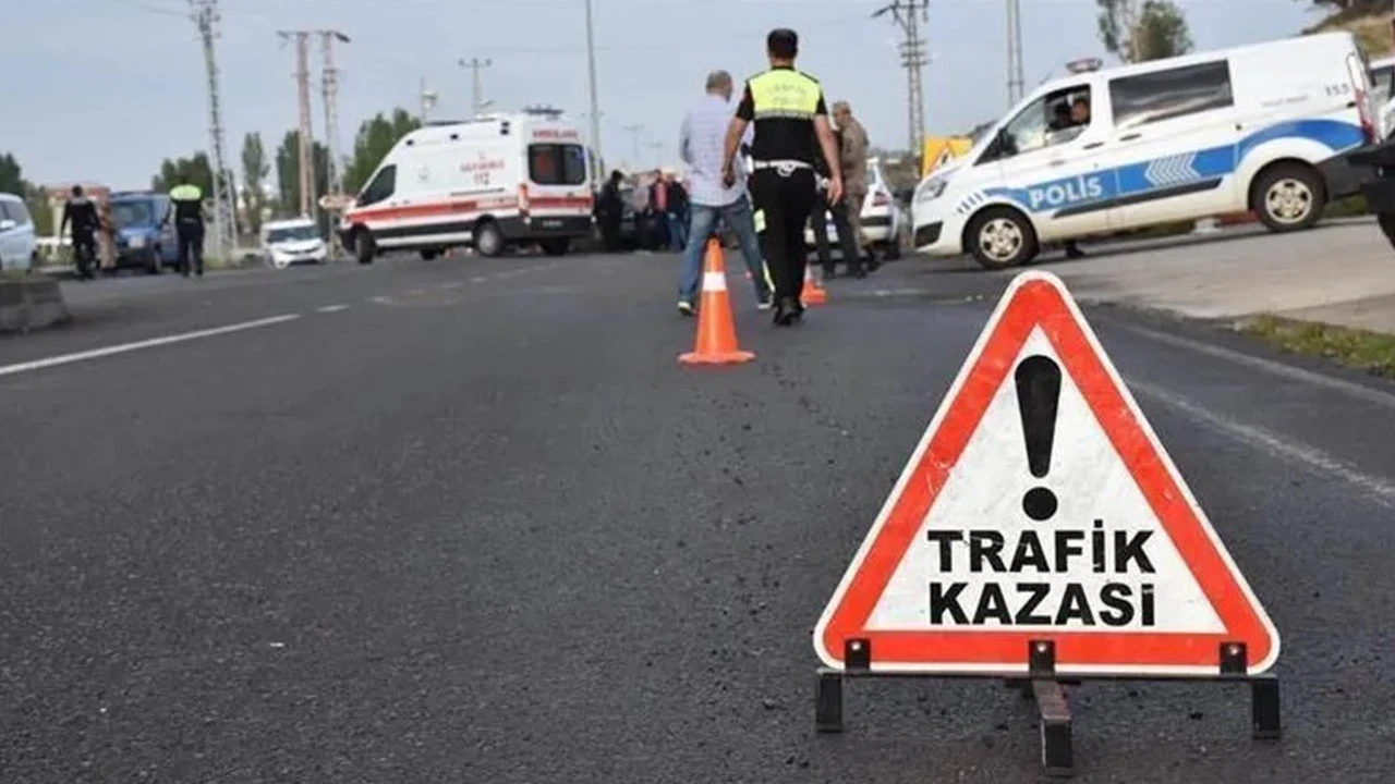Şanlıurfa'da otomobil devrildi: 4 kişi hastaneye kaldırıldı