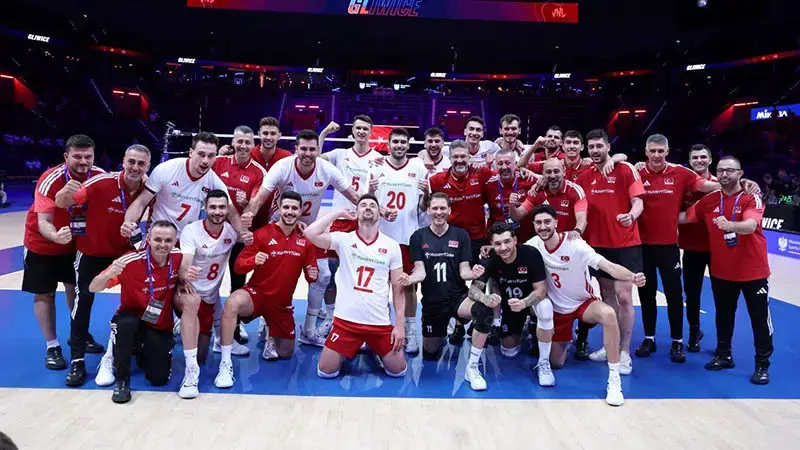 Filenin Efeleri, VNL’de Çin’i 3-0 yendi