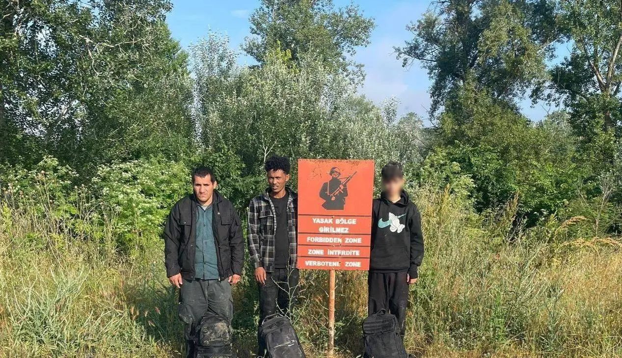 Düzensiz göçe geçit verilmedi: Sınır dışı işlemleri başladı