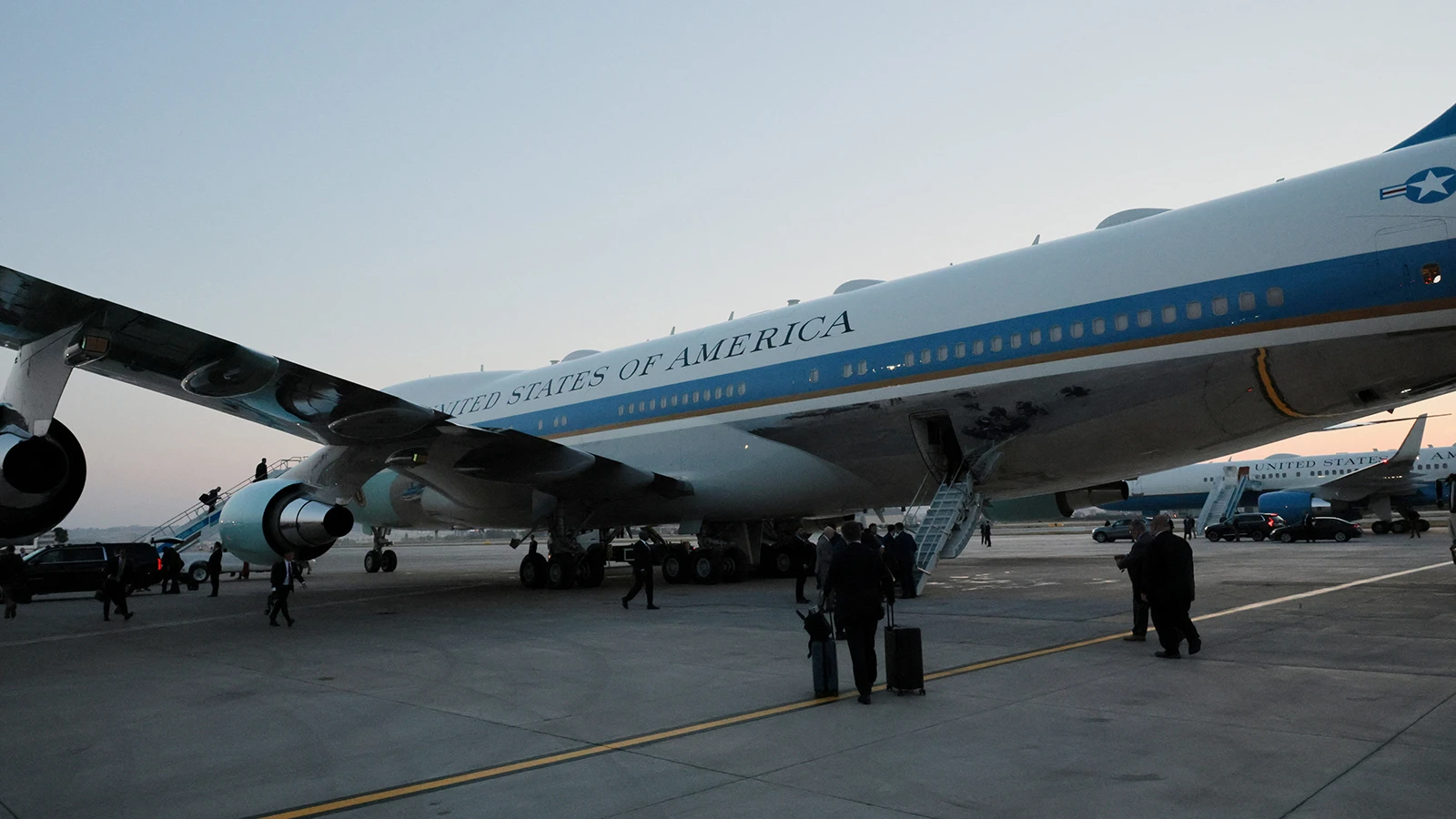 Trump, Türkiye'den ayrılırken uçak değiştirdi! İşte sürpriz kararın perde arkası
