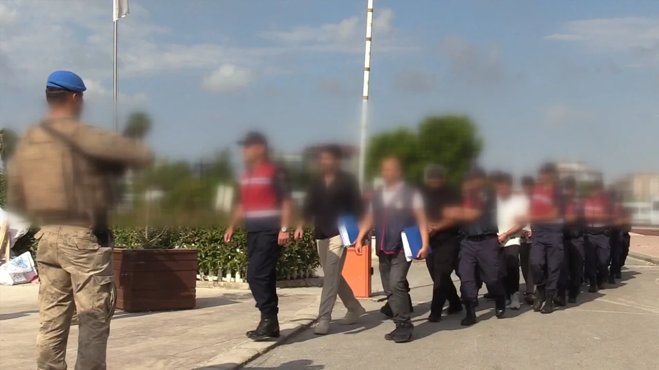 Jandarma affetmedi: Zehir tacirlerine şafak operasyon