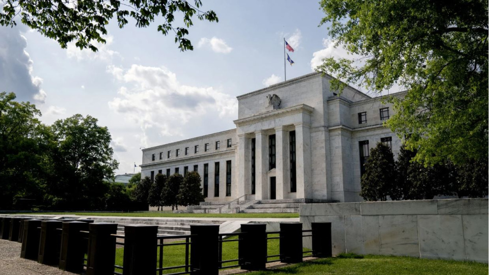 Fed tutanakları: Yapay zeka kaynaklı talep enflasyonu yüksek tutabilir