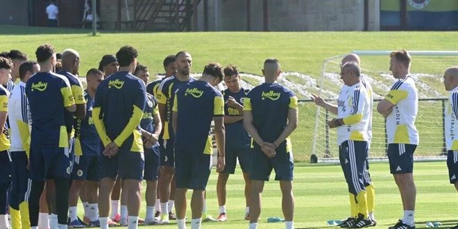 Fenerbahçe'de üç isim dışında herkes satışta