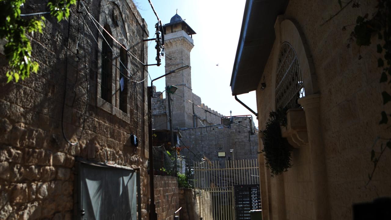 İşgalci İsrail, Harem-i İbrahim Camii'nde 10 gündür ezan okunmasını engelliyor