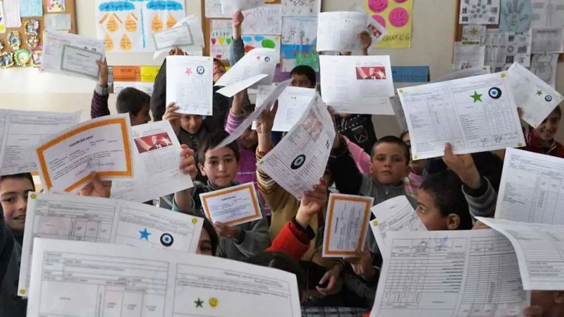 Milyonlarca öğrenci için bugün son ders zili: Yaz tatili resmen başlıyor