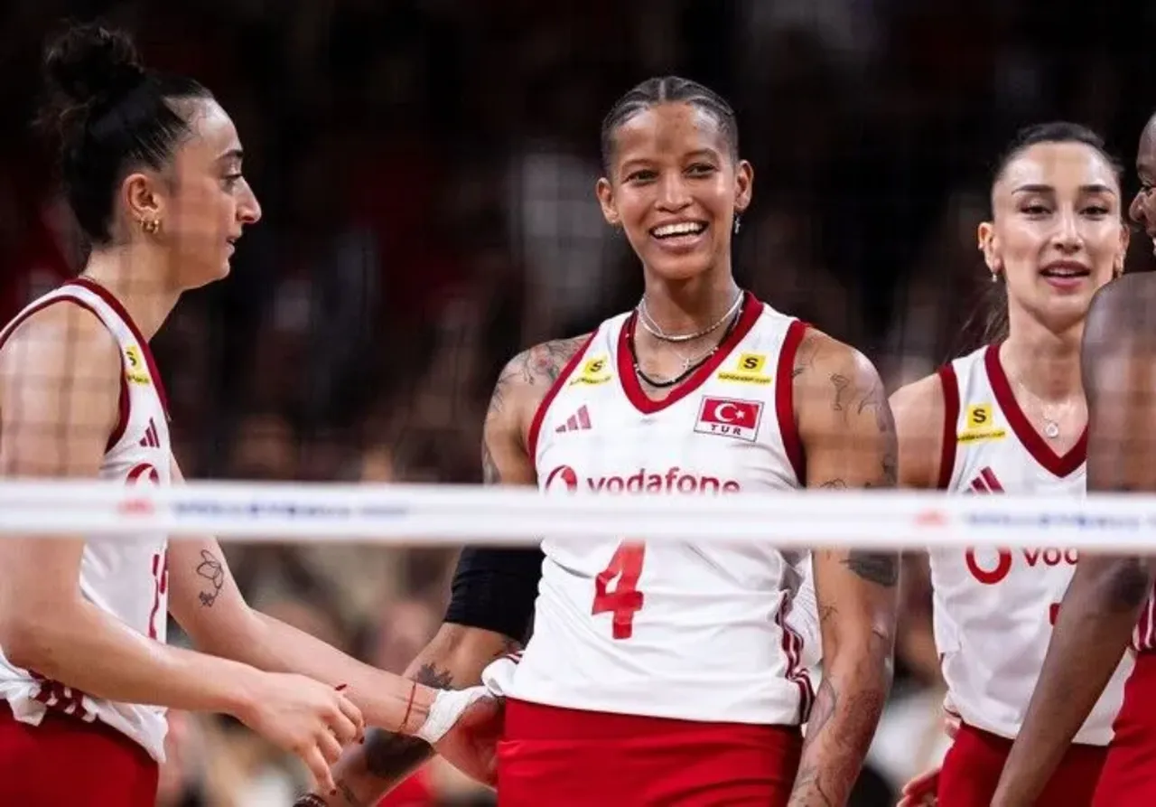 Türkiye-ABD voleybol maçı kim kazandı? Filenin Sultanları maçı canlı izle bilgileri