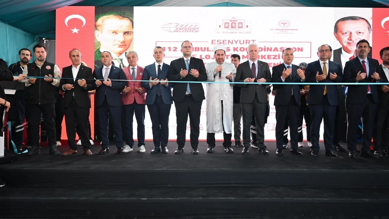 Türkiye'de bir ilk! İstanbul Esenyurt'ta açıldı! İl Sağlık Müdürü Güner ilk 6 aydaki dudak uçuklatan muayene sayısını açıkladı