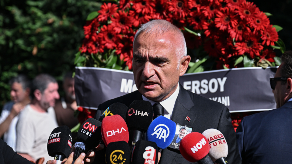 Kültür ve Turizm Bakanı Ersoy: Venezuela'nın yanında olmayı sürdüreceğiz