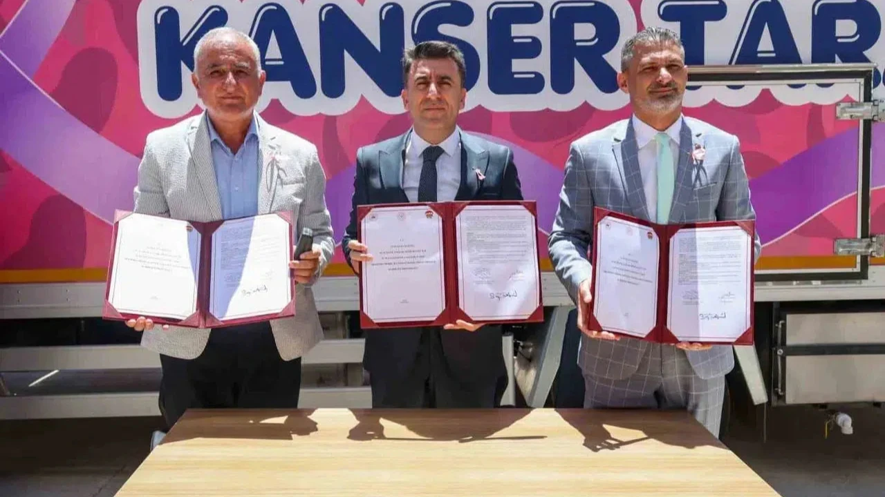 "Kanserde erken tanı" için mobil tarama aracı hizmete başladı
