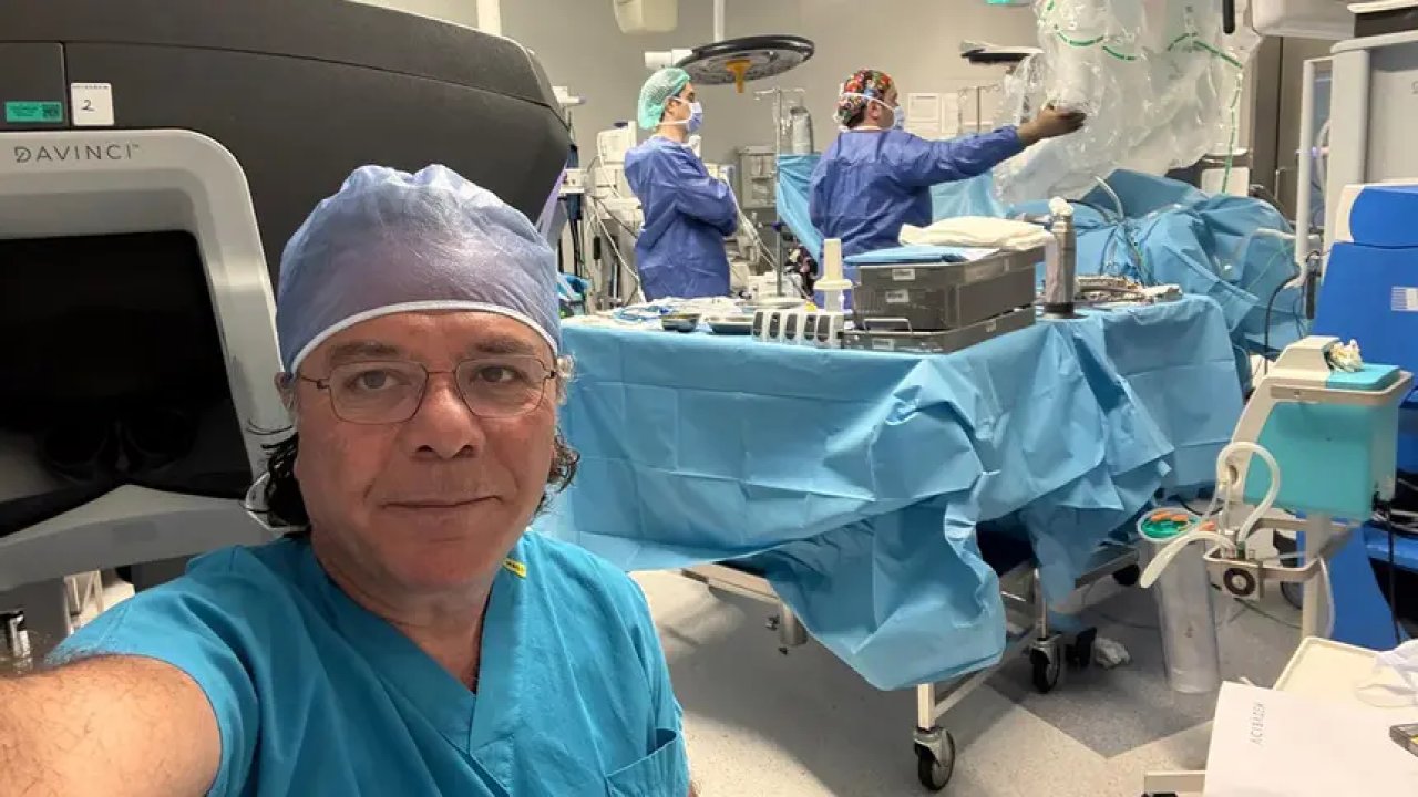 Türk Cerrahdan Tarihi Görev! Ameliyatı Dünyaya Canlı Yayınlanacak!